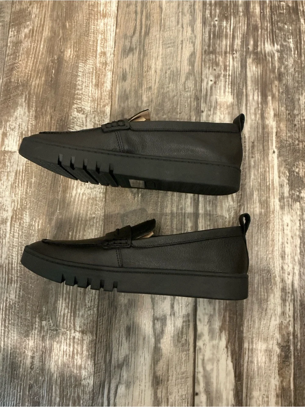 Vionic Women’s Black Leather Penny Loafer Slip-On Size 8.5 - Picture 10 of 16